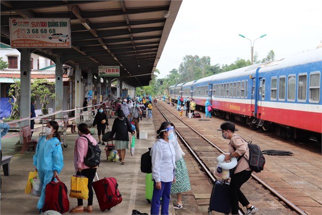 Quảng Bình: 4 chuyến tàu chuyên biệt đưa công dân về quê hương (10/10/2021)